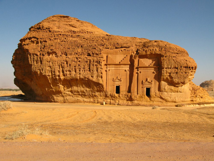 madain-saleh-tomb.jpg