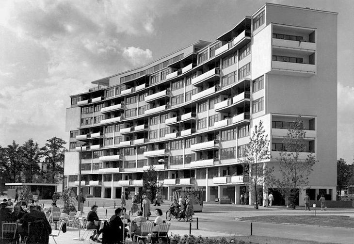 12-Gropius-interbau-Hansaviertel.jpg