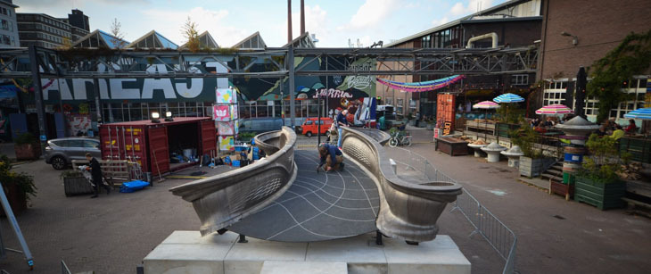 8.MX3D-Printed-Bridge-at-DDW-by-Adriaan-de-Groot.jpg