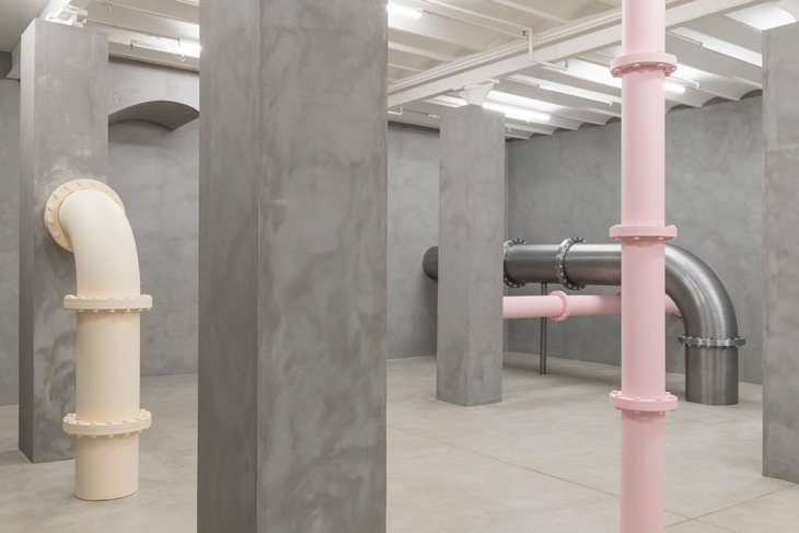 Elmgreen-Dragset-1.jpg