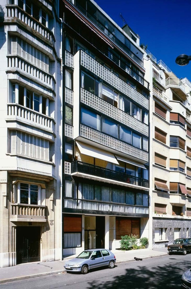 Facade Molitor.jpg
