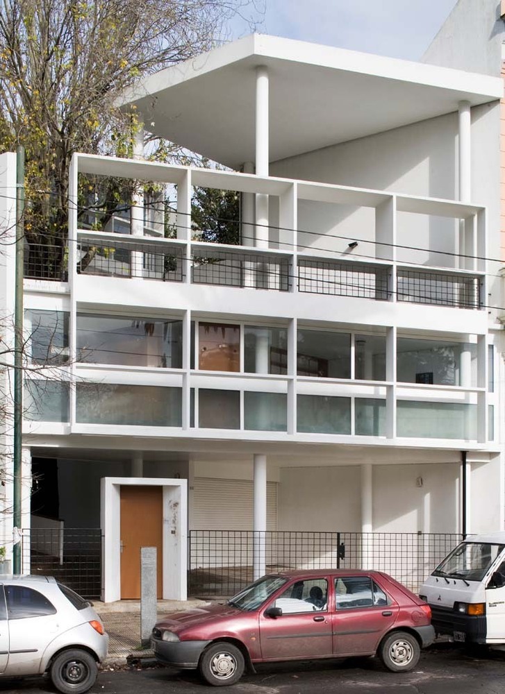 Maison Curutchet.jpg