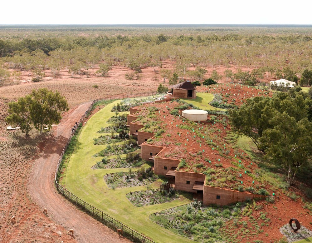 luigi rosselli architects   the great wall of WA   03.jpg