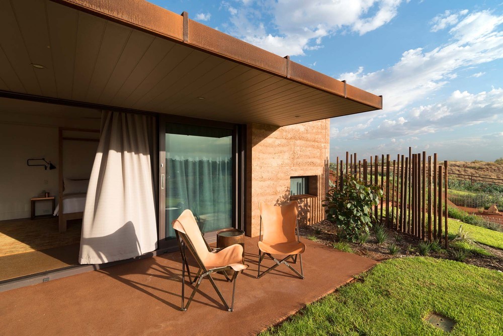 luigi rosselli architects   the great wall of WA   10.jpg