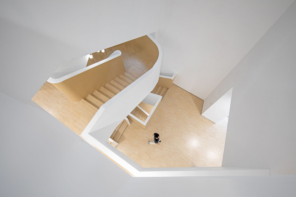 interior 4.jpg