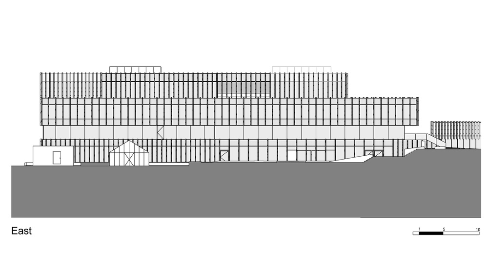A579_East facade_i.jpg