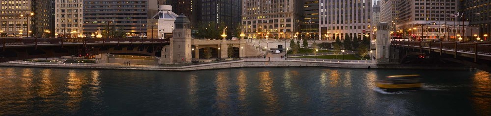 ChicagoRiverwalk_KateJoyce_01.jpg