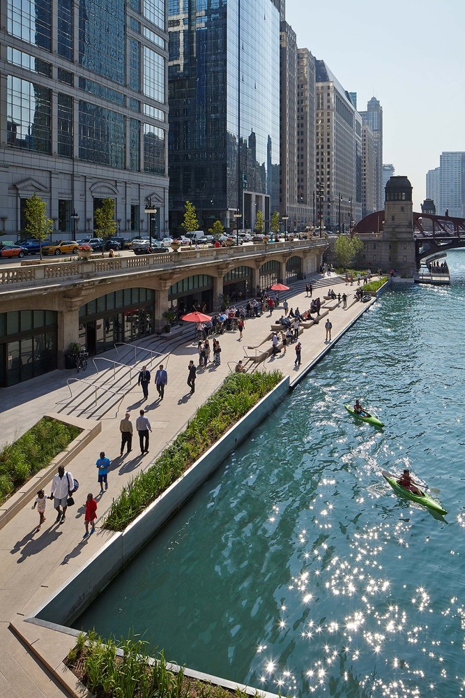 ChicagoRiverwalk_KateJoyce_08.jpg