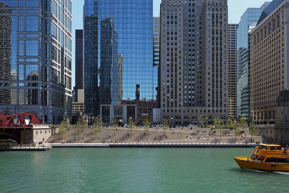 ChicagoRiverwalk_KateJoyce_17.jpg