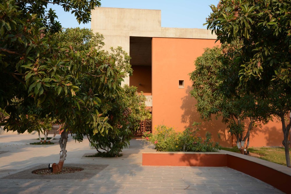 image09.jpg