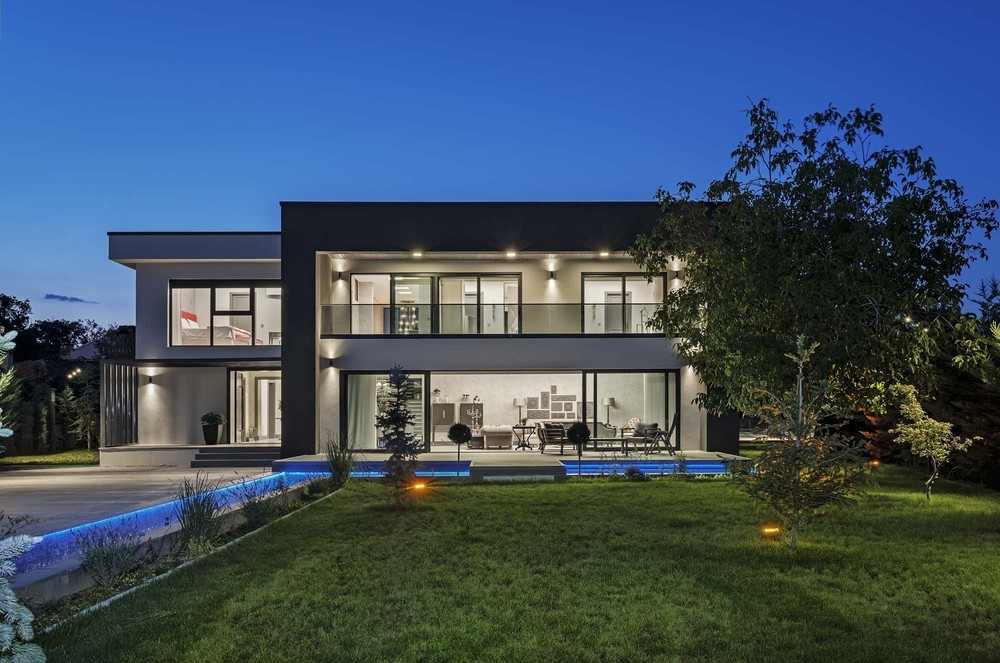 b evi (22).jpg