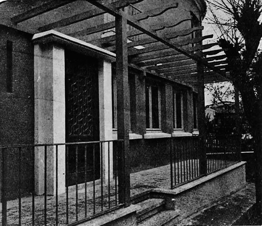 Kaynak: ARKİTEKT Cilt: 1950  Sayı: 1950-01-02 (217-218)  Sayfa: 12-13