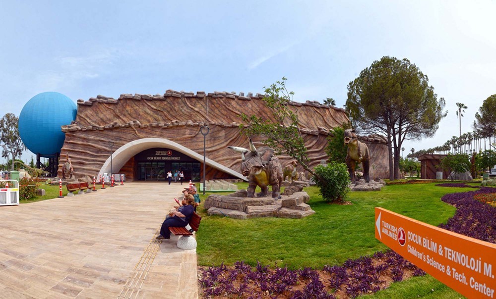 EXPO BİLİM TEKNOLOJİ 01.jpg