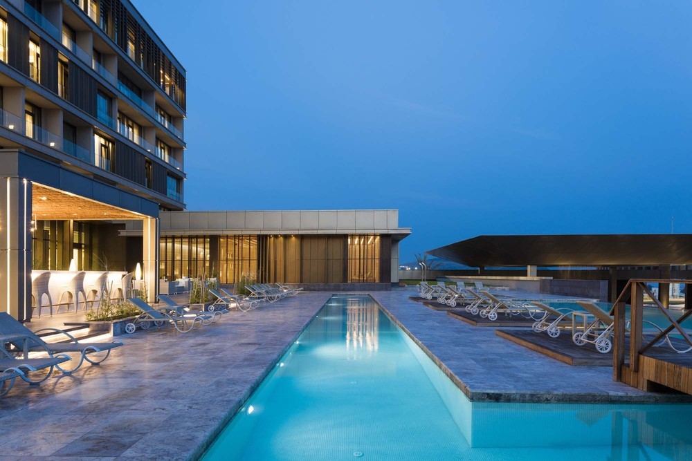 21 Avci Architects_Kintele_Hotel_Pool.jpg