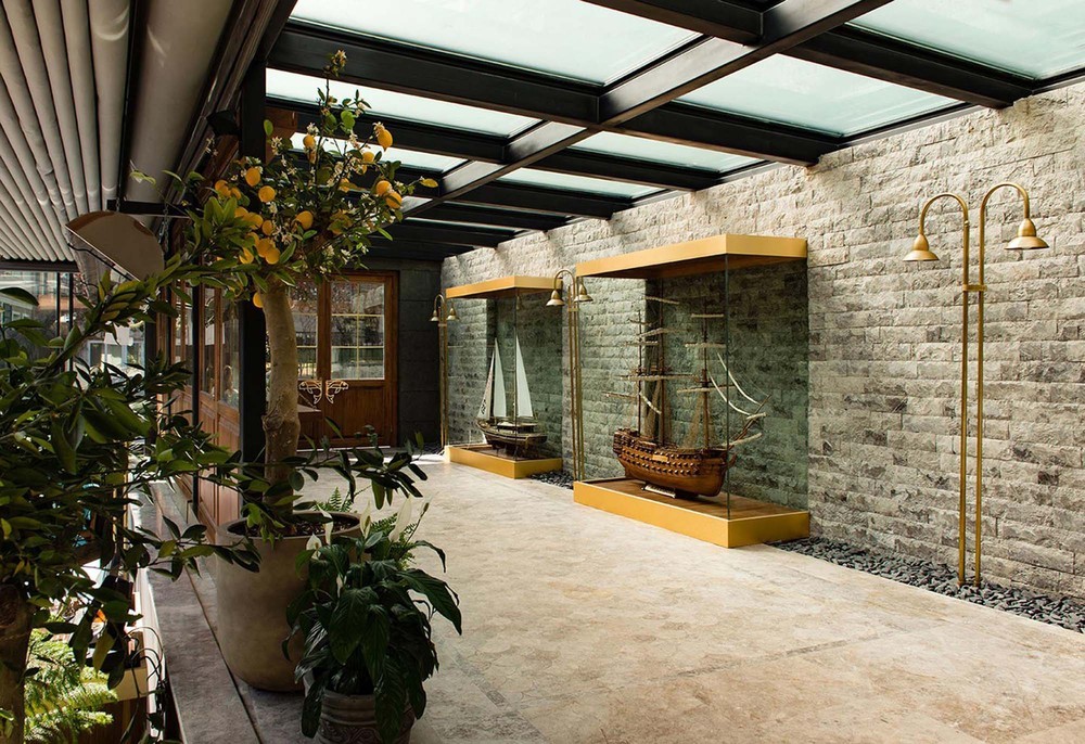 Trilyerestoran5.jpg