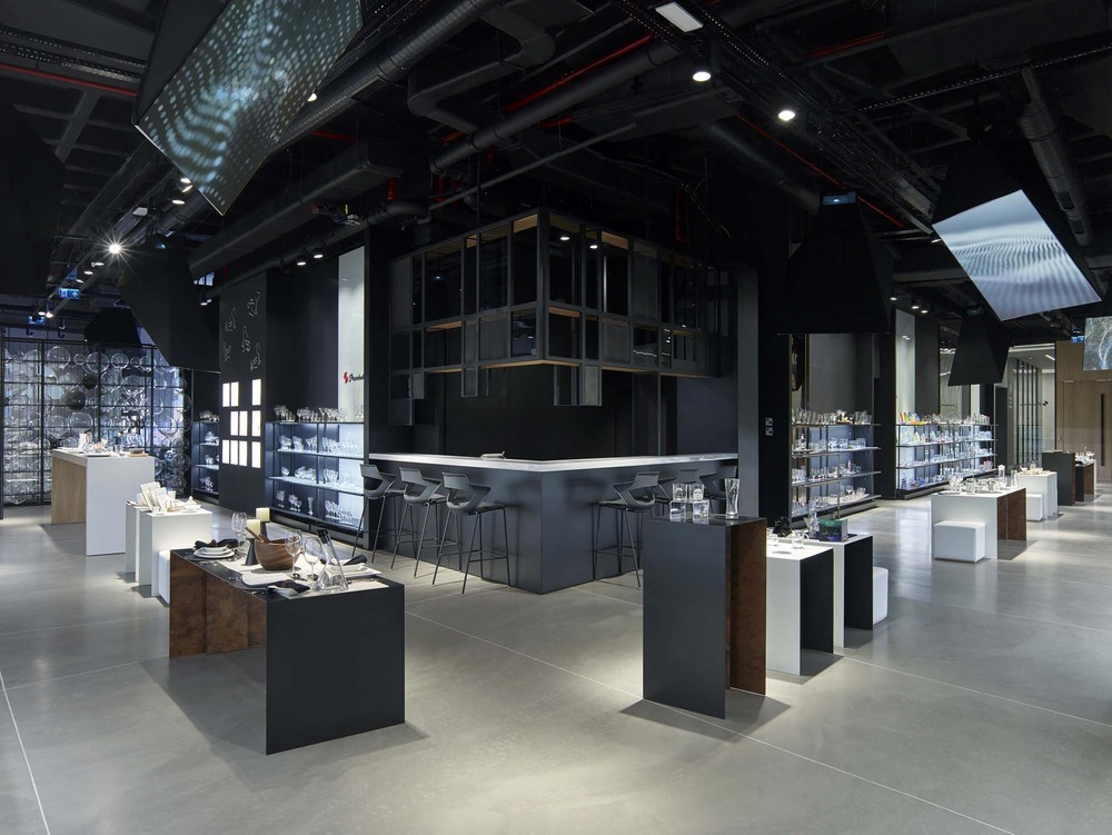Demirden Design Pasabahce Showroom 007.jpg