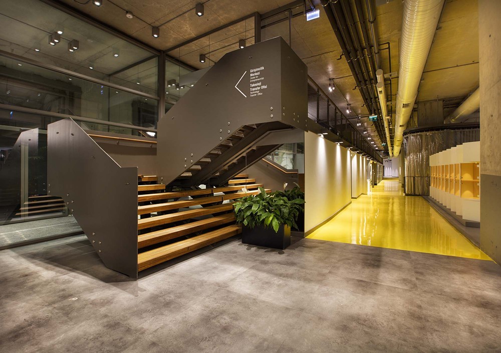 ES-LAB_  (13).jpg