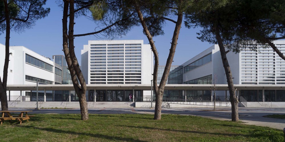 Sehir Uni Egitim Bloklari_ (3).jpg
