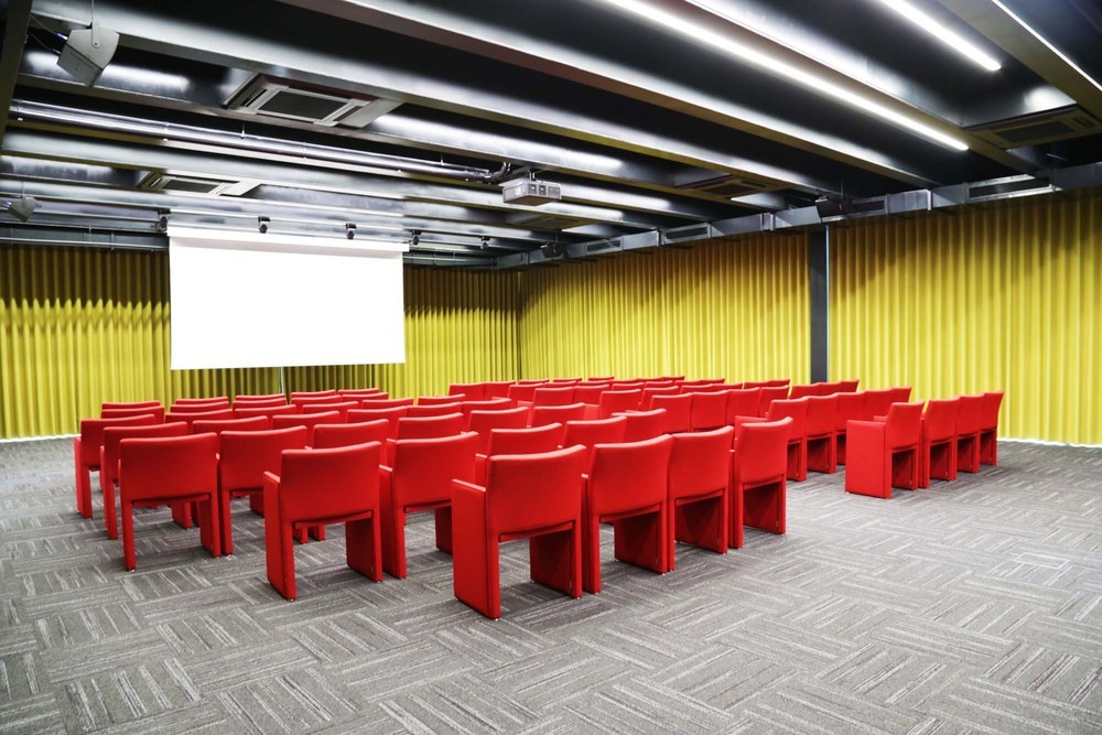 ConferenceRoom_Enka_Office_GadArchitecture.jpg