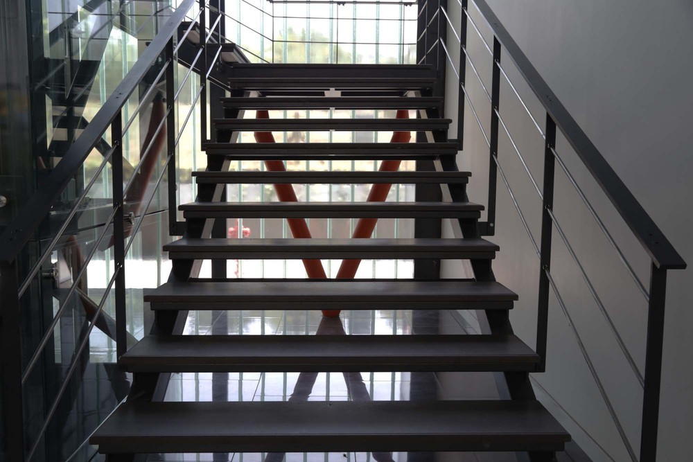 Interior_stairs2_Enka_Office_GadArchitecture.jpg