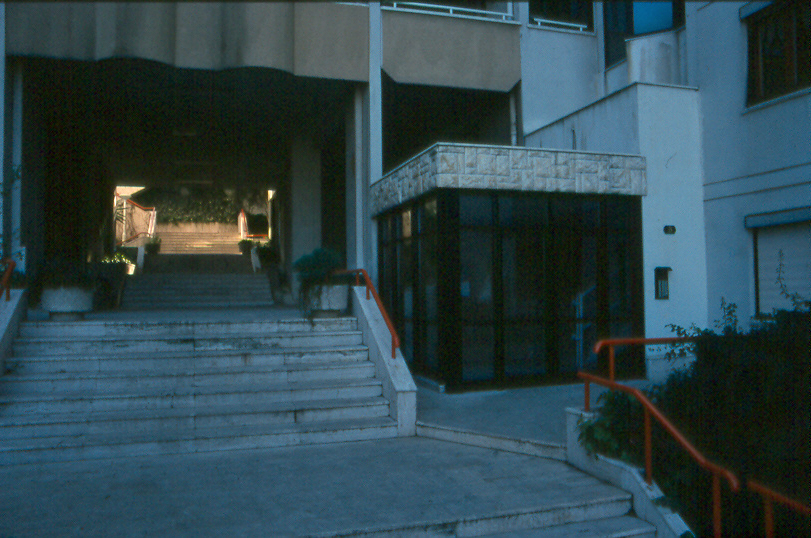 14-TİBAŞ HATAY İÇ AVLU GİRİŞ-1.jpg