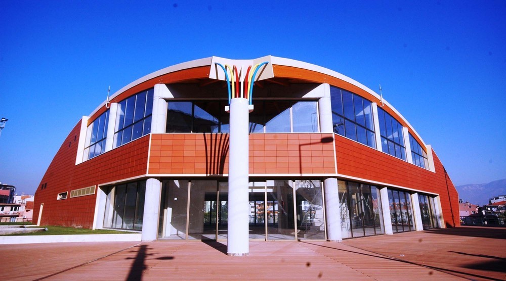 4- Kafeterya önden.JPG