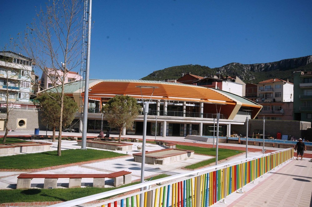 5. Kafeterya  Park yerinden.JPG