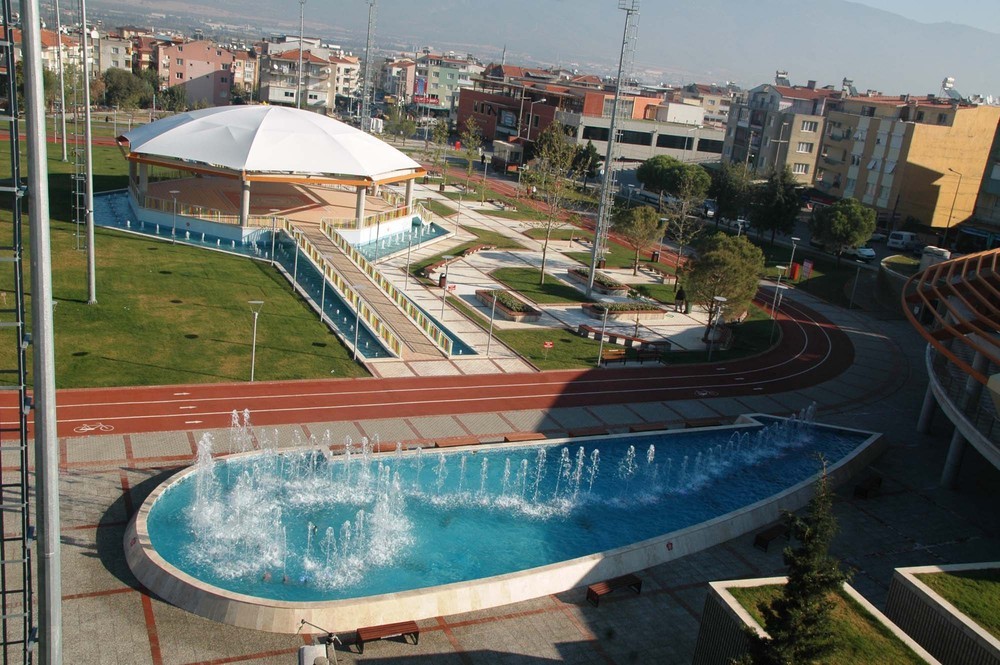 9. Park yeri kuşbakışı.JPG
