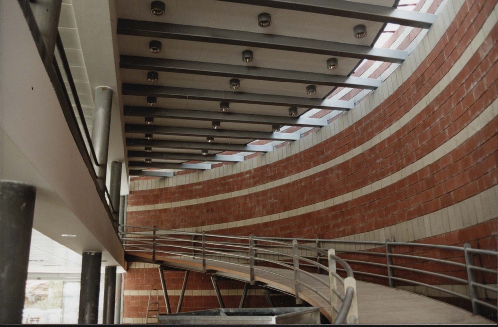 galeriye cikis rampasi.JPG