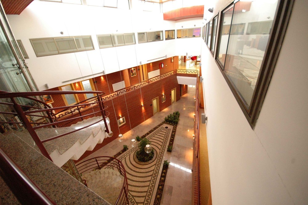 ATRIUM 6.JPG