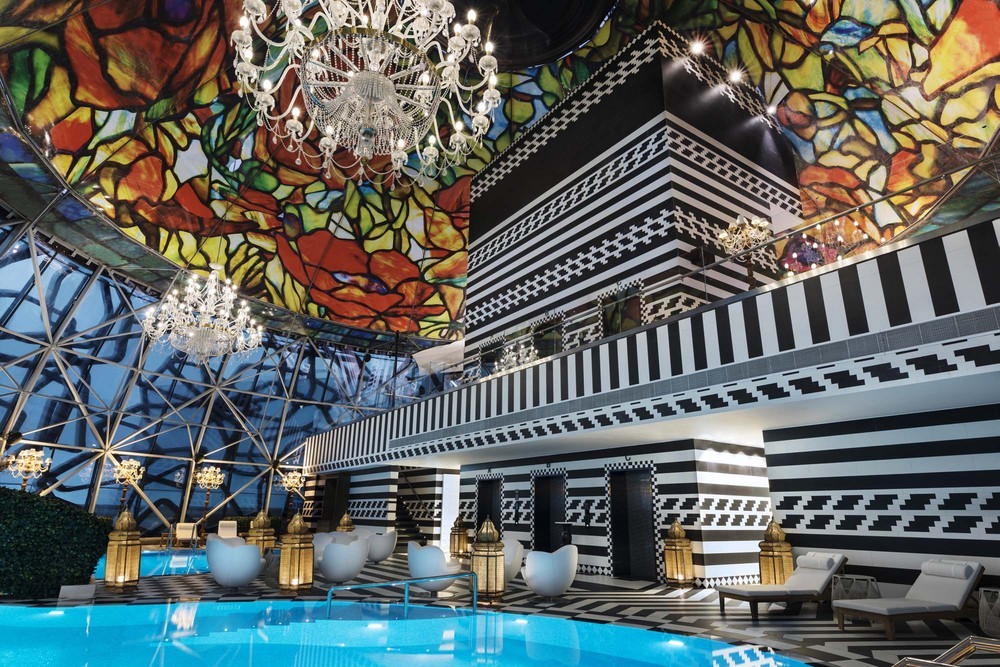 MW_MondrianDoha_Pool_03.jpg