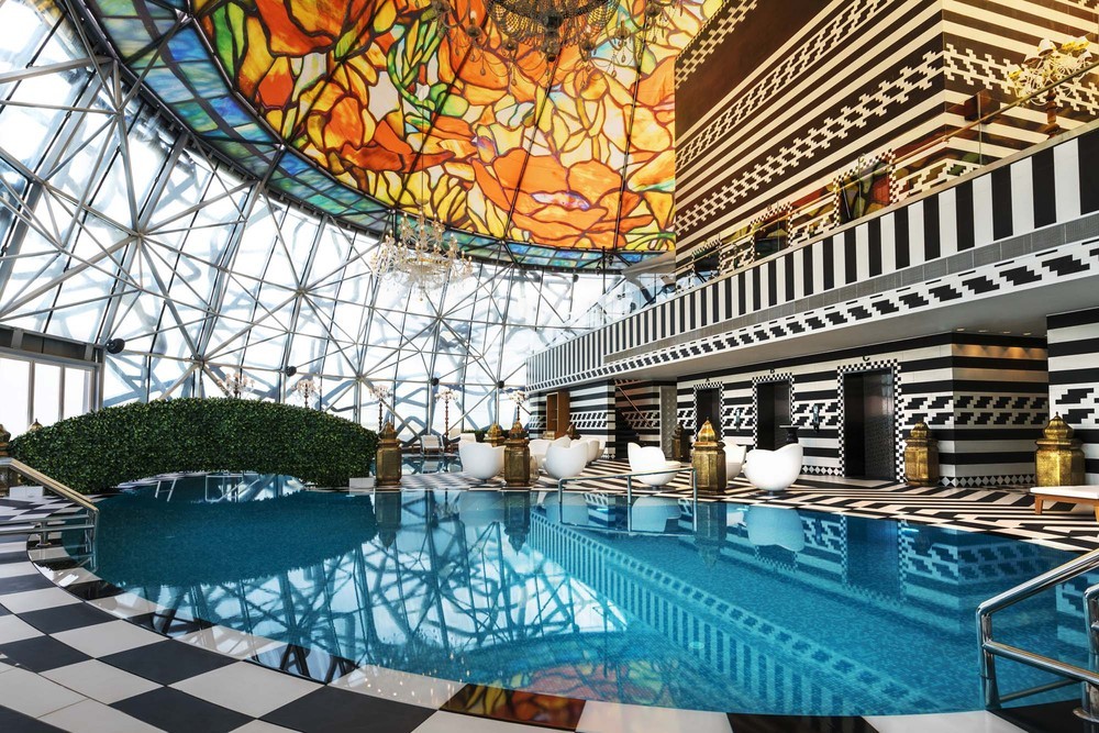 MW_MondrianDoha_Pool_04.jpg