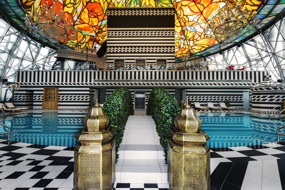 MW_MondrianDoha_Pool_05.jpg