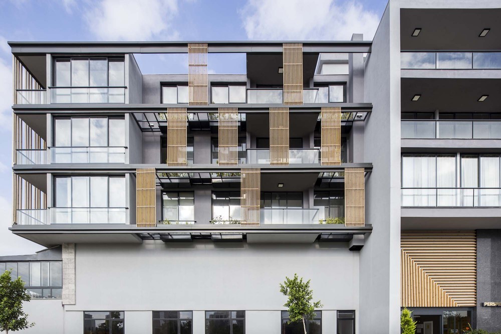 slasharchitects-perspective-offices-01-wood-seperator-back-facade.jpg