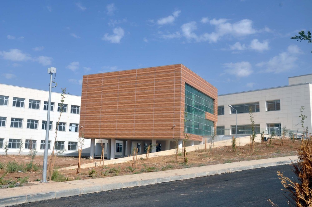 15-İlahiyat-camisi.JPG