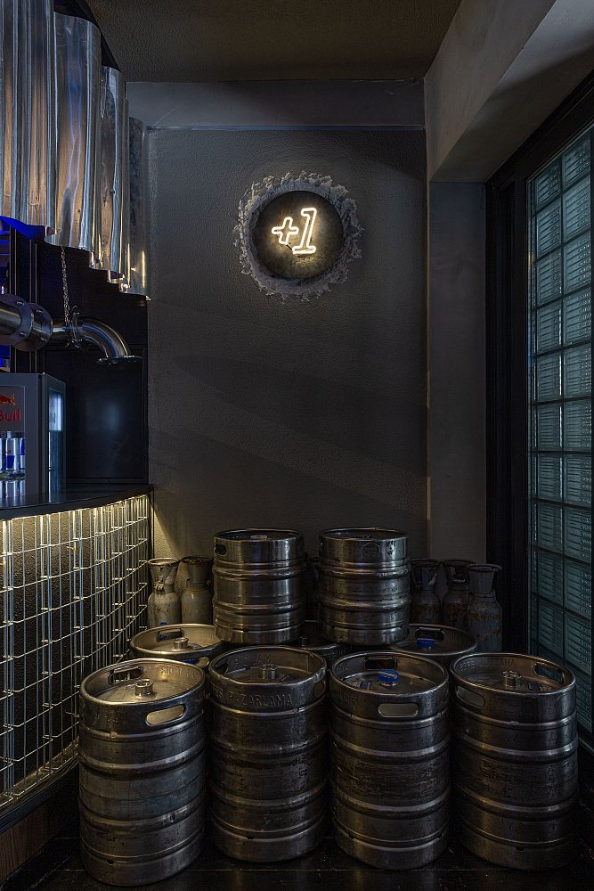 ayı-pub-barnarch-photo-studiosoalt-16.jpg