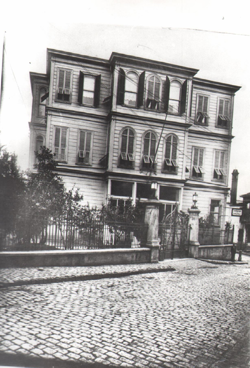pembe_köşk_1930_500px.jpg