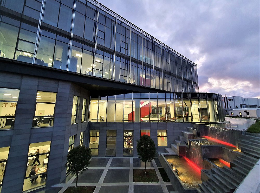 YCINOX_IGLO_ARCHITECTS_07.jpg