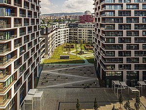 14_AND_Pastel_Inner_Courtyard_Phographer_Onur_Guerkan.jpg