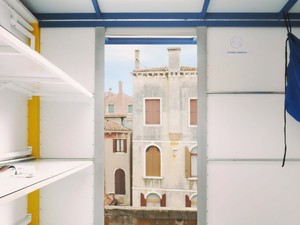 VEN-LIVING SHELTER-BIENNALE-11.jpg