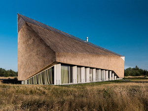 dune-house-1.jpg
