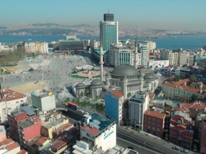 taksim cami AA.jpg
