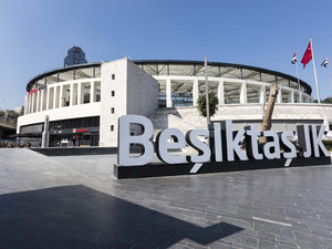 Vodafone Arena (DB Architects)