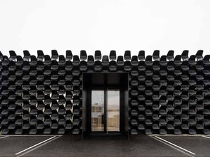 gallery-furniture-chybik-kistof-architecture-retail-czech-republic_dezeen_2364_col_1.jpg