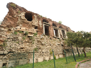 bukoleonsarayi01.jpg