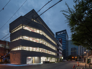 Thumbs up Building 7.jpg