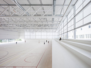 Vitoria Sports Center 2.jpg