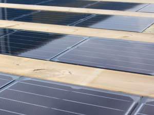 Platio-Sweden-Pontoon-Solar-889x592-copy-2.jpg