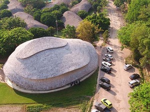 chiangmai-life-architects-bamboo-sports-hall-panyaden-international-school-thailand-designboom-10.jpg
