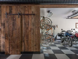 the-barn-carney-logan-architects_dezeen_2364_col_13.jpg